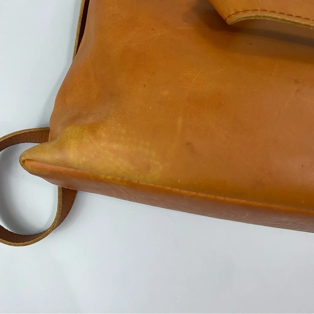 Raven + Lily Tan Leather Messenger Bag Cognac Crossbody Classic Weathered Boho